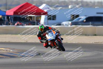 media/Dec-18-2022-SoCal Trackdays (Sun) [[8099a50955]]/Turn 2 (950am)/